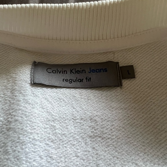 Calvin Klein Crewneck - Picture 2 of 2